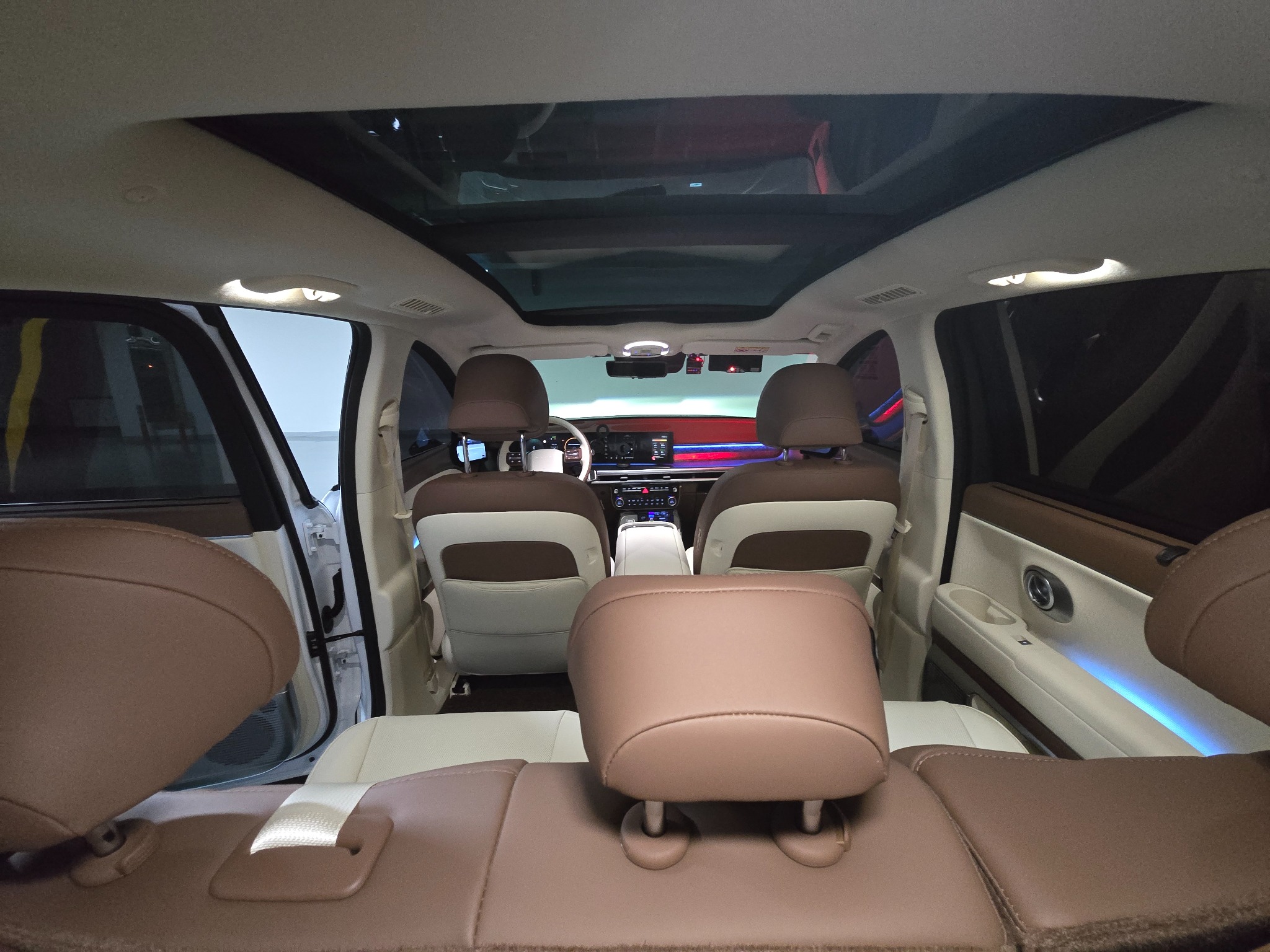 프리미엄 SUV interior